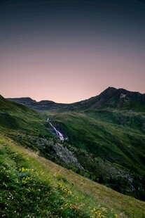 山间暮色美景