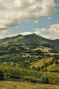 田园山峦美景