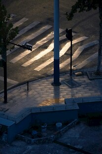 夜晚城市街道光影景致