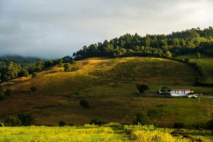 山间田园美景