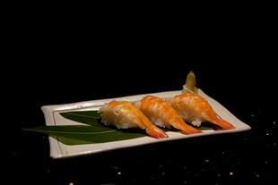 精致寿司虾料理