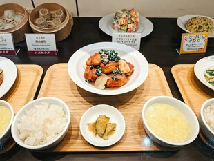 丰盛中式餐食展示