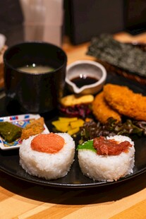 日式美味寿司拼盘