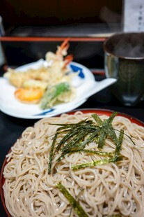 日式凉面与天妇罗美食