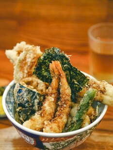 天妇罗盖饭 美味诱人