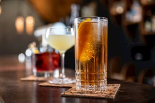 多样精美鸡尾酒展示