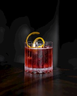 精致红调鸡尾酒