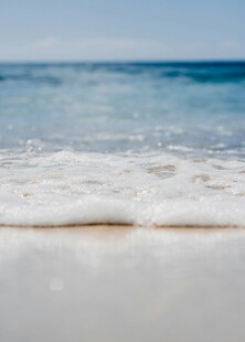 海边沙滩海浪美景