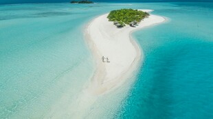 梦幻海岛 澄澈海水美景