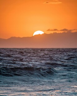 海上日落美景