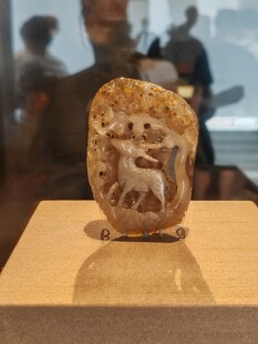 古玉器雕刻摆件展示