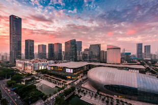 城市黄昏天际线美丽景观