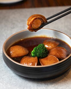 红烧鲍鱼