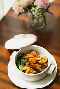美味海鲜煲