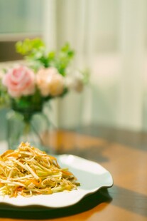 蒜黄炒鸡蛋