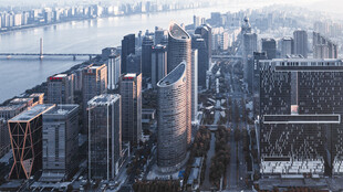 城市天际线俯瞰壮丽景观
