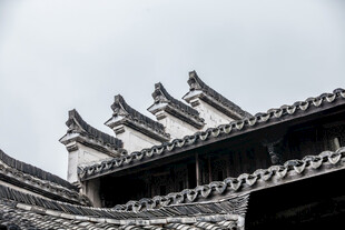 中式古建筑屋顶飞檐一角
