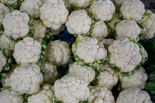新鲜花椰菜堆叠展示