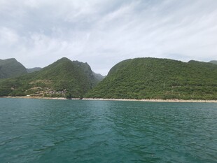 绿水青山