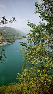 山河