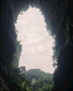 仰拍天空