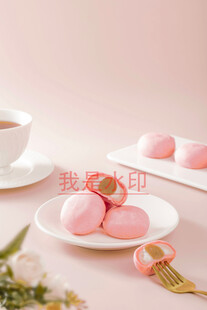 粉色甜点与茶饮优雅组合