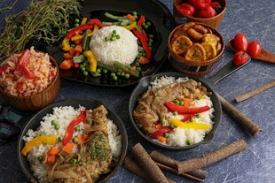 鸡腿烧肉饭