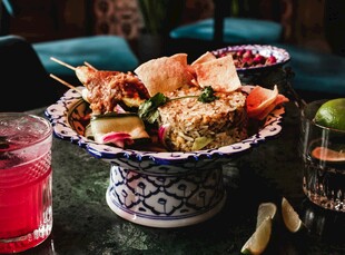 多彩美味中东特色美食拼盘