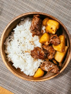 牛肉土豆盖浇饭