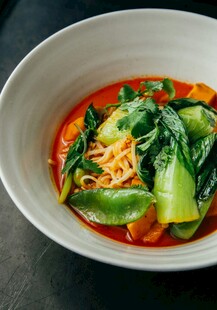 美味蔬菜汤面