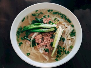 美味牛肉青菜汤面