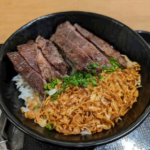 牛排盖饭 美味诱人