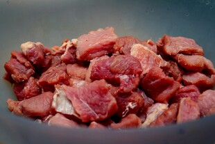 新鲜切块牛肉