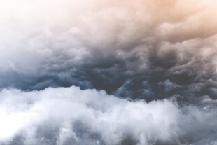 高空云海壮丽景观