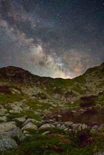 山间夜空美景