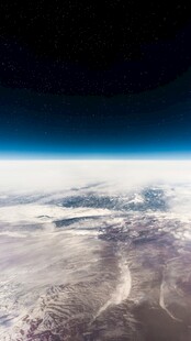 高空俯瞰壮丽云海景观