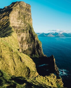 壮丽悬崖边的绝美海景