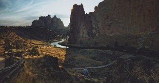 壮丽峡谷风光美景
