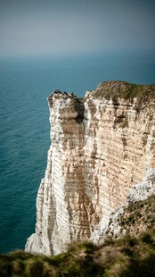 悬崖边的壮阔海景