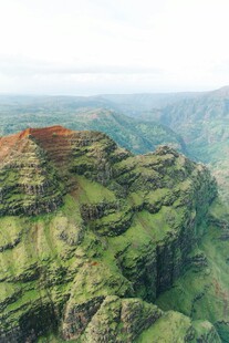 壮丽山峦景观