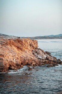 海边红崖景观