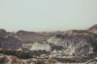 荒凉山地景观