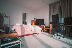 温馨现代风格卧室场景