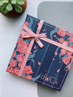 花卉图案礼品盒精美包装
