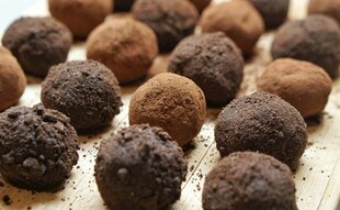 美味松露巧克力诱人呈现
