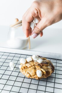手工制作美味饼干瞬间