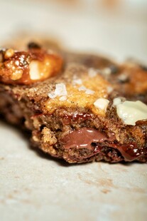 美味坚果巧克力饼干