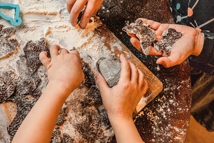 制作饼干甜品