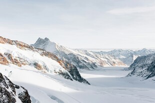 壮丽雪山冰川景观