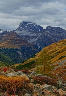 秋日山间美景